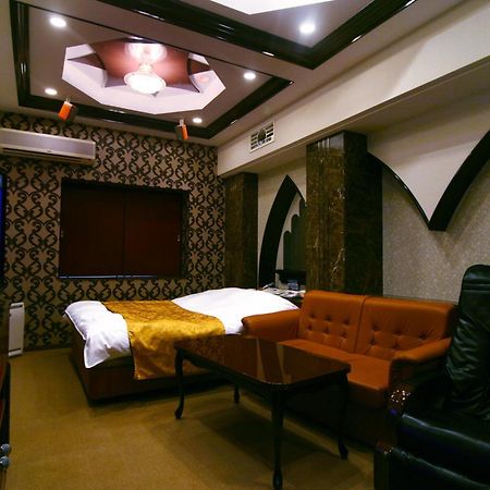 Hotel Hyper (Adults Only) Osaka Esterno foto